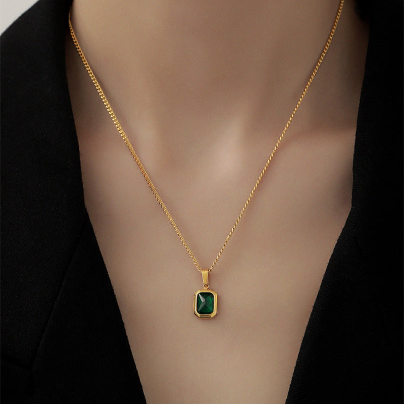 SIMPLE EMERALD PENDANT NECKLACE FEMALE CLAVICLE CHAIN