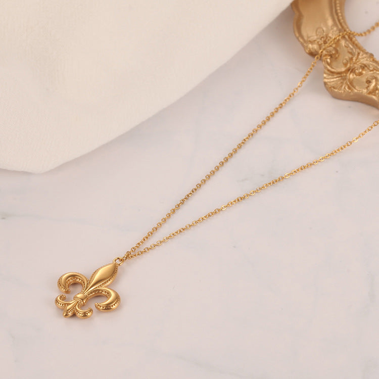 ELEGANT 18K GOLD PLATED ROSE PENDANT