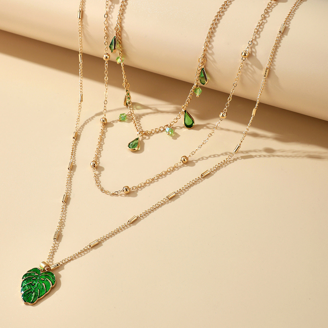 WATERDROP EMERALD NECKLACE CLAVICLE CHAIN