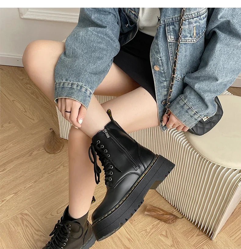 Women's Minimalist Lace-Up Combat Boots