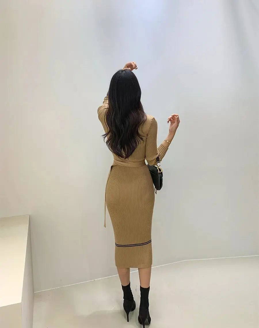 Women's Knitted O-neck Bodycon Sweater Dress with Belt