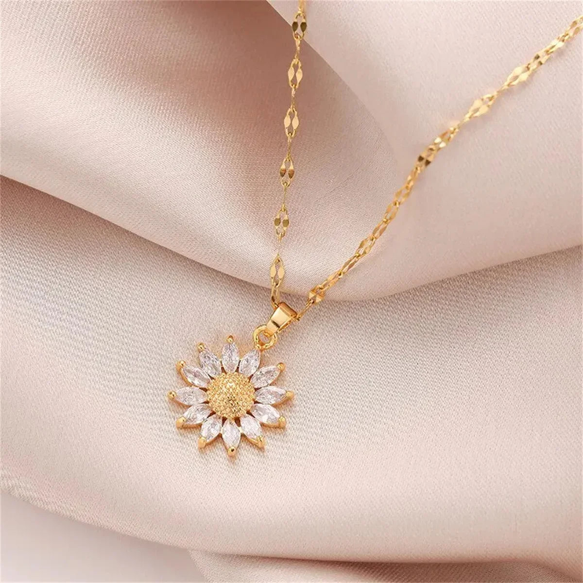 Cute Zircon Necklace for Women - Micro Inlaid Fashion Jewelry