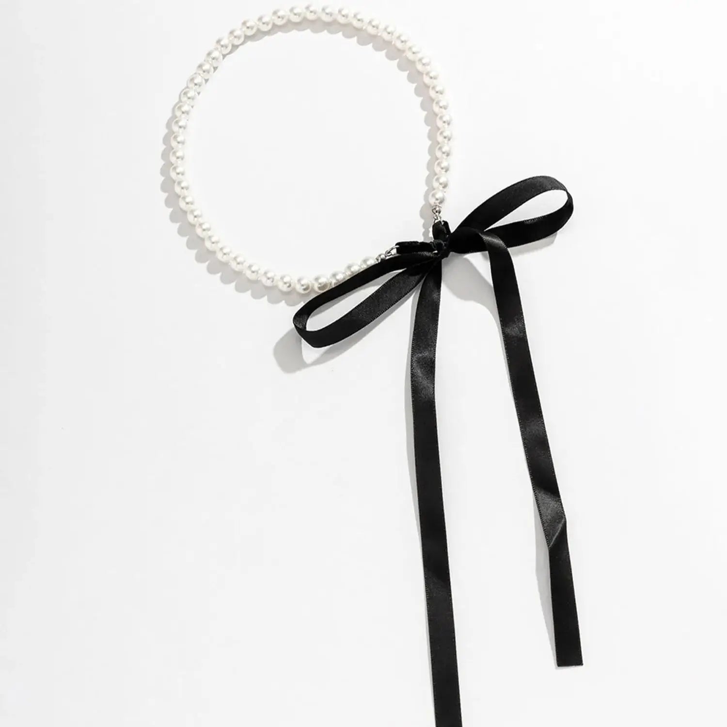 Imitation Pearl Choker Necklace with Bow Tie