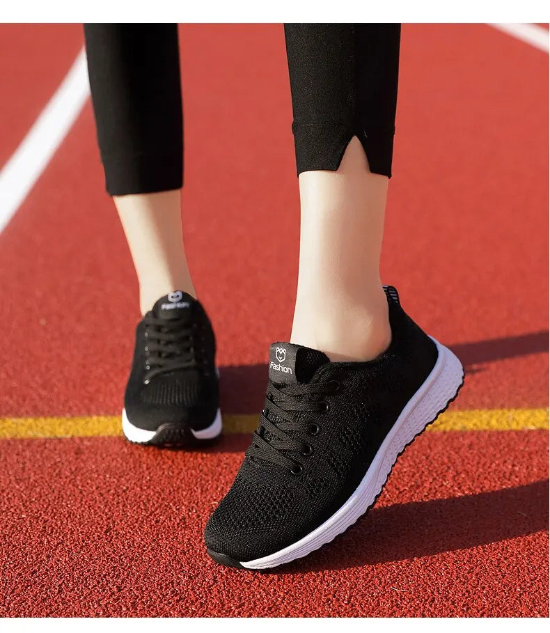 Lightweight Women's Running Sneakers