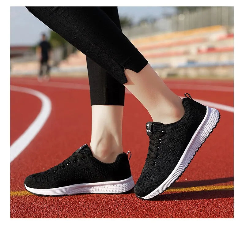 Lightweight Women's Running Sneakers