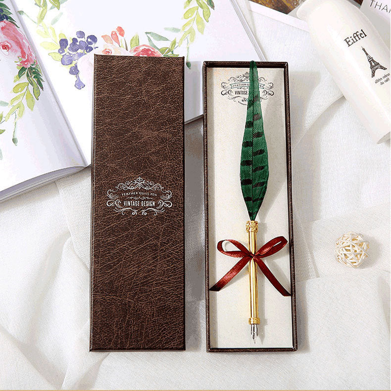 EUROPEAN RETRO FEATHER PEN GIFT BOX